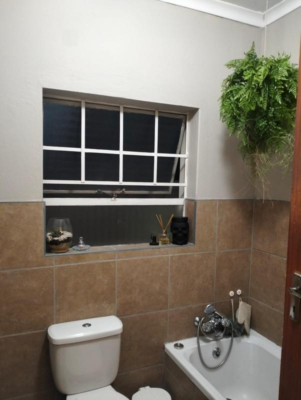 To Let 2 Bedroom Property for Rent in Potchefstroom North West